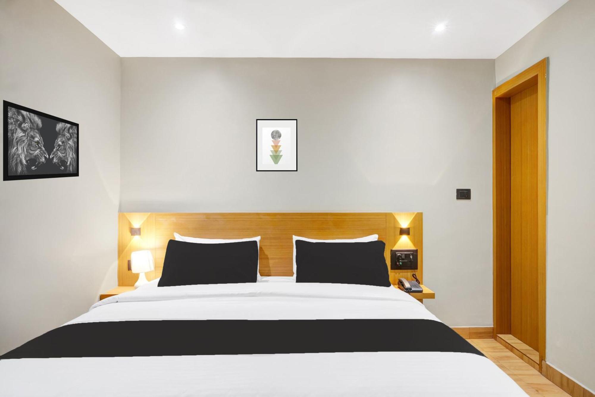 Super Townhouse Oak Sarusajai Stadium Dispur Exterior foto